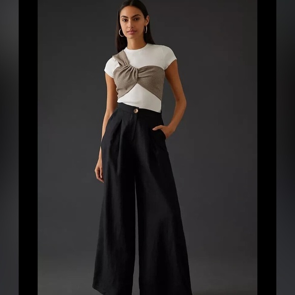 Anthropologie Tops - Anthropologie everleigh twist crop top